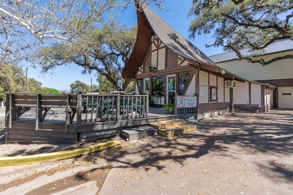$4,000 | 312 Country Club Drive, La Grange, TX 78945