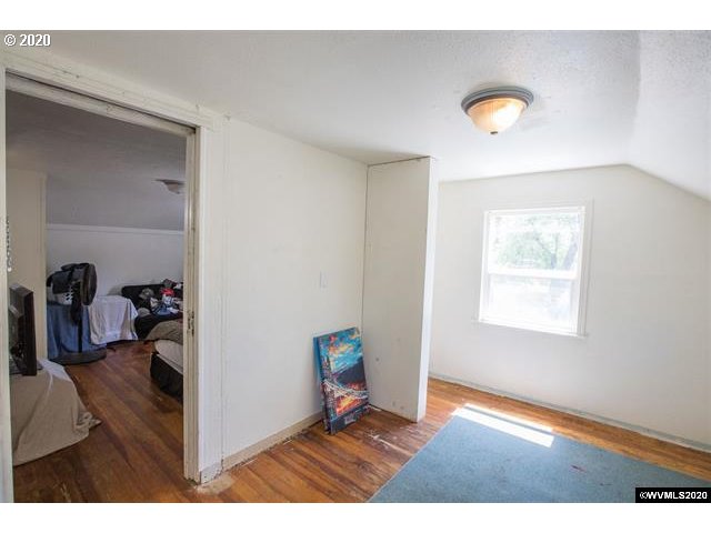 725 8th Street Springfield, OR 97477 - Photo 12 of 28 Gallery Image 12