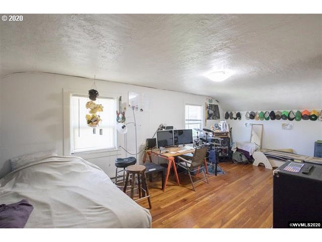 725 8th Street Springfield, OR 97477 - Photo 16 of 28 Gallery Image 16