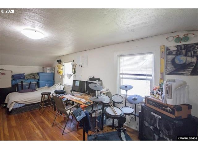 725 8th Street Springfield, OR 97477 - Photo 17 of 28 Gallery Image 17