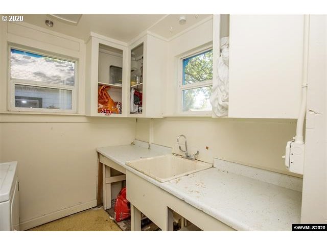 725 8th Street Springfield, OR 97477 - Photo 19 of 28 Gallery Image 19