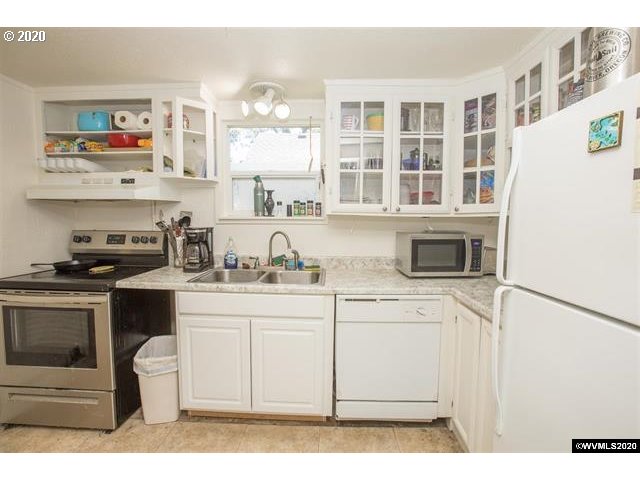 725 8th Street Springfield, OR 97477 - Photo 23 of 28 Gallery Image 23