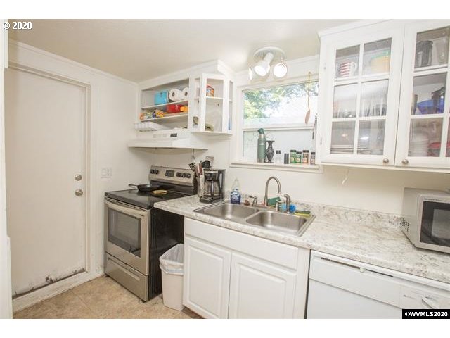 725 8th Street Springfield, OR 97477 - Photo 24 of 28 Gallery Image 24