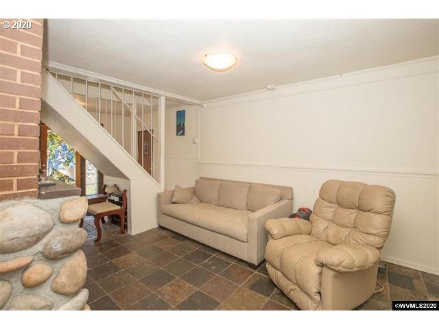 725 8th Street Springfield, OR 97477 - Photo 25 of 28 Gallery Image 25