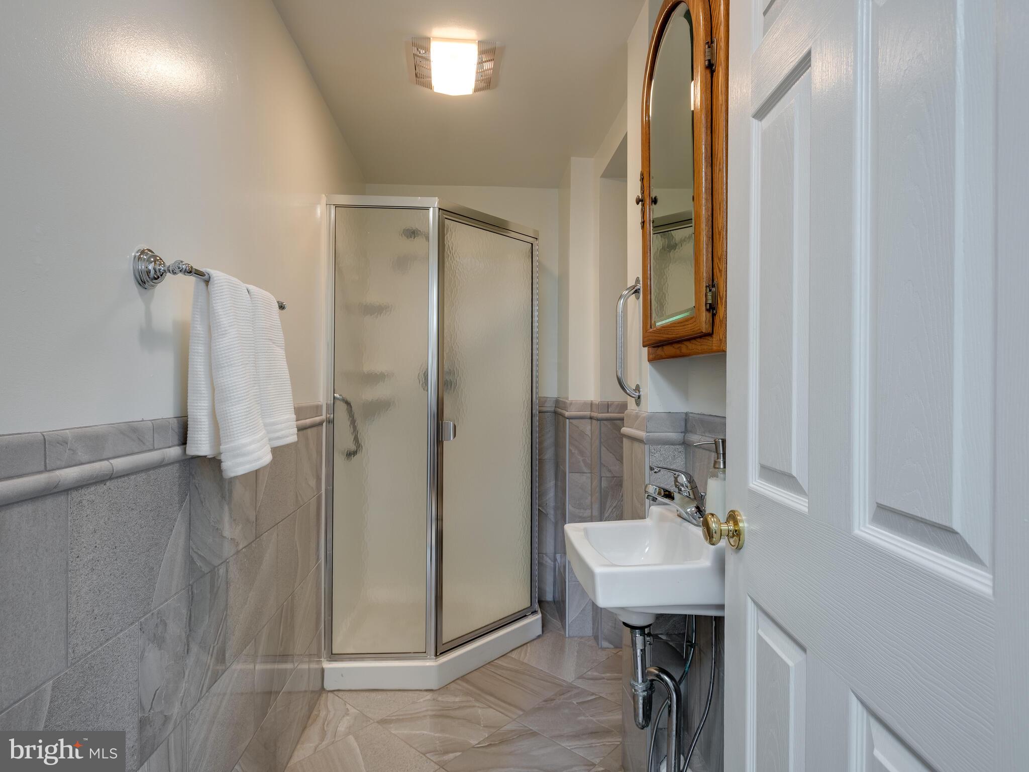 8446 Pembrook Road Philadelphia, PA 19128 - Photo 20 of 37 Gallery Image 20