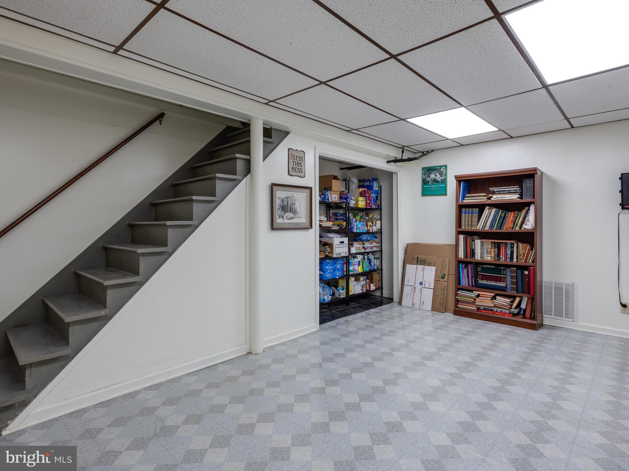 8446 Pembrook Road Philadelphia, PA 19128 - Photo 31 of 37 Gallery Image 31