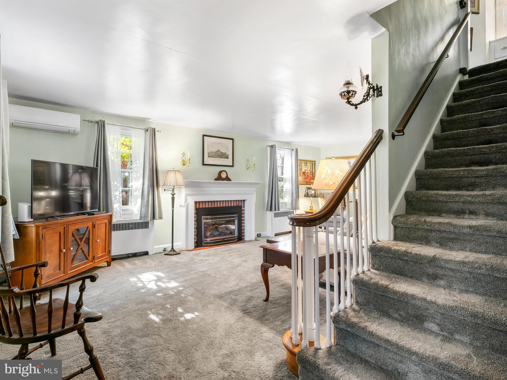8446 Pembrook Road Philadelphia, PA 19128 - Photo 5 of 37 Gallery Image 5