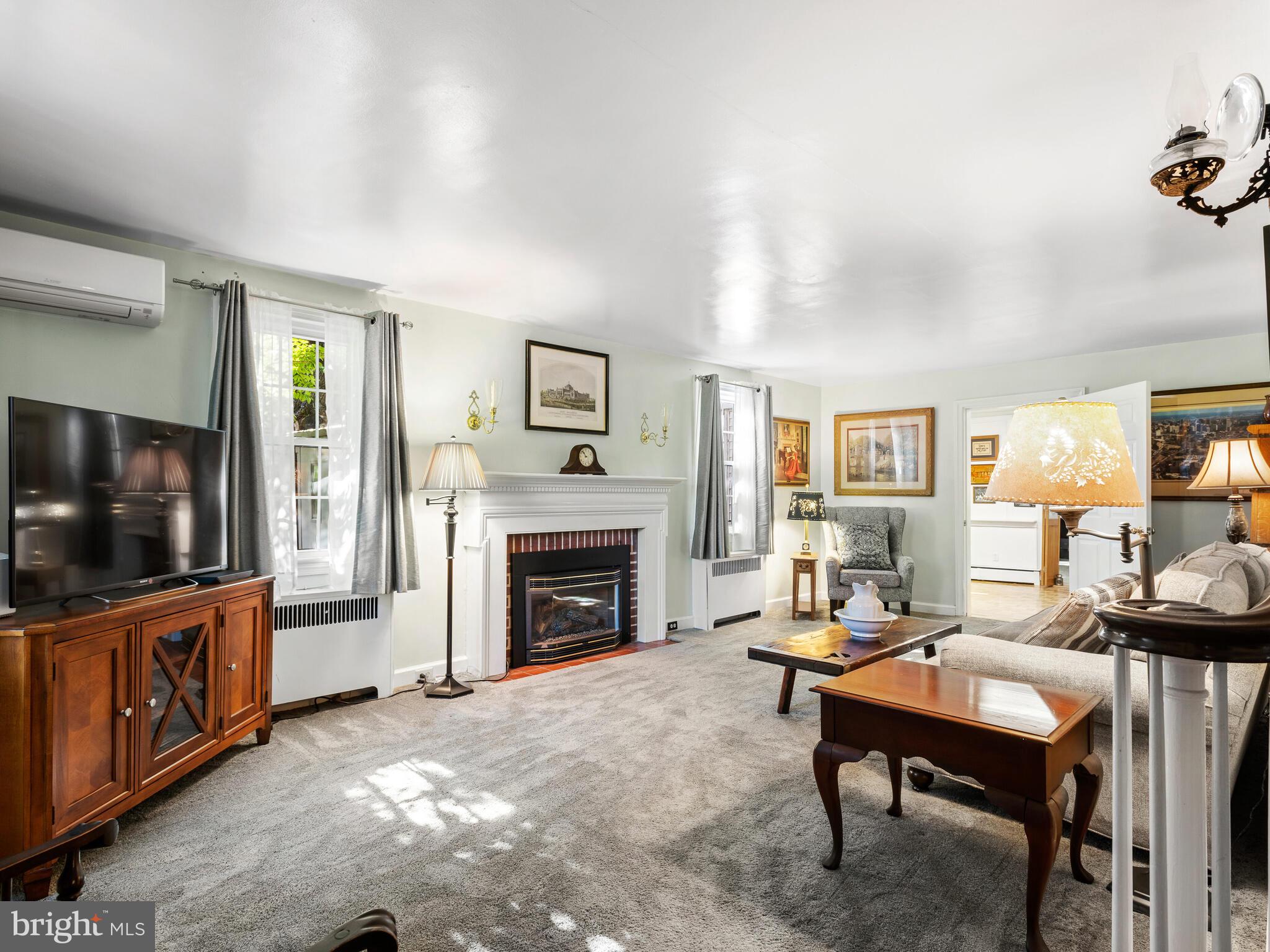 8446 Pembrook Road Philadelphia, PA 19128 - Photo 6 of 37 Gallery Image 6