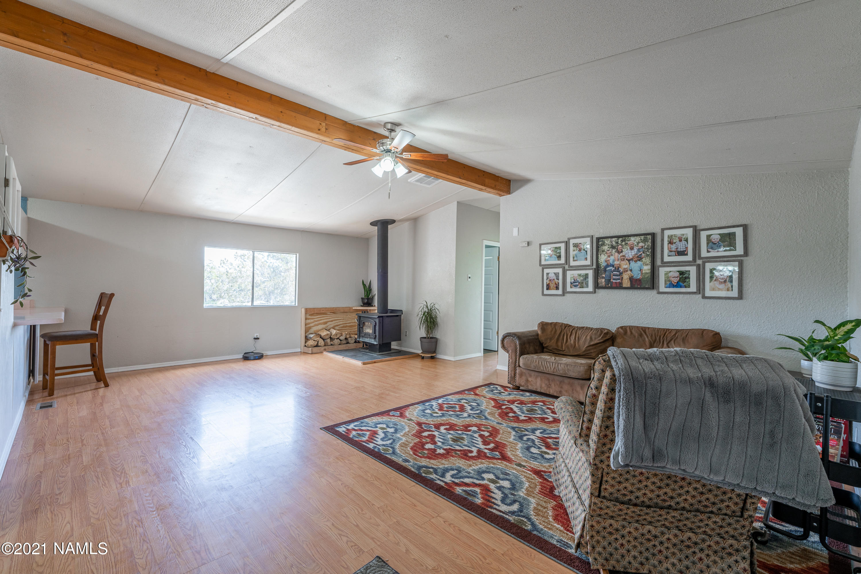 12180 Rustler Road Flagstaff, AZ 86004 - Photo 3 of 25 Living Room