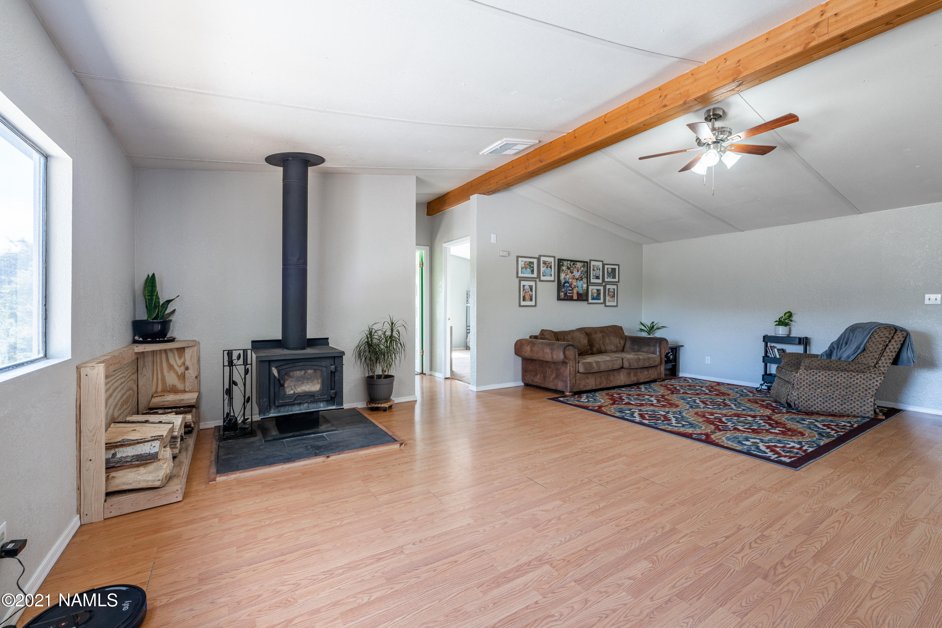 12180 Rustler Road Flagstaff, AZ 86004 - Photo 4 of 25 Living Room