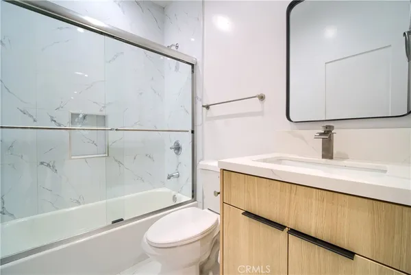 $4,950 | 259 South Ave 54, Unit 1/2, Los Angeles, CA 90042