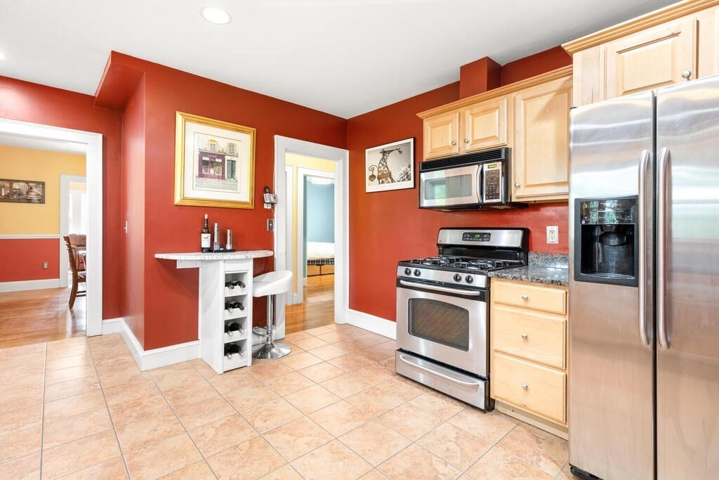 23 Harding Street, Unit 23 Newton, MA 02465 - Photo 10 of 31 Gallery Image 10