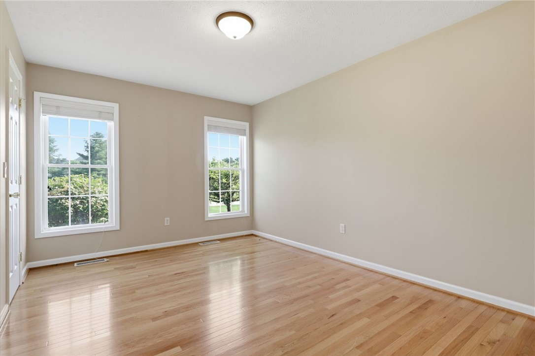 1024 Pondbrook Point Webster, NY 14580 - Photo 17 of 36 2nd Bedroom