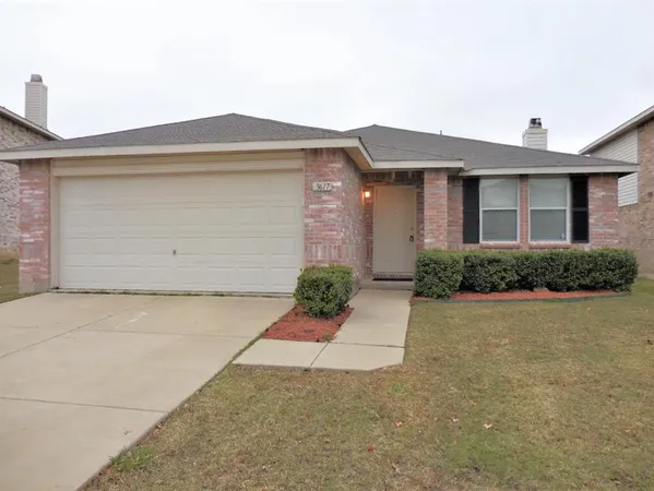 $2,095 | 3617 Andalusian Drive, Denton, TX 76210