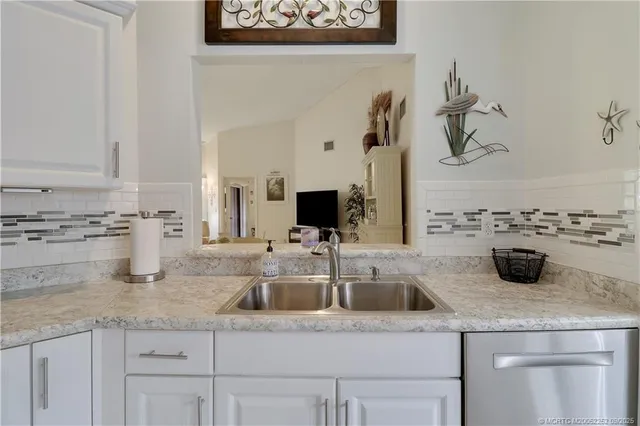 $355,000 | 6021 Southeast Martinique Drive, Unit 201, Stuart, FL 34997