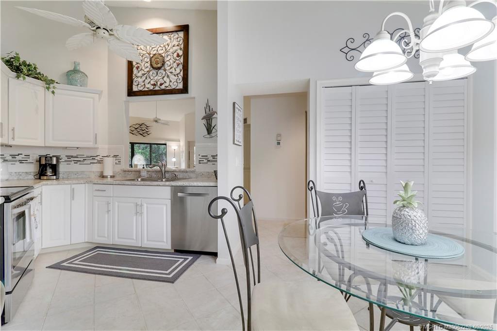 6021 Southeast Martinique Drive, Unit 201 Stuart, FL 34997 - Photo 7 of 31