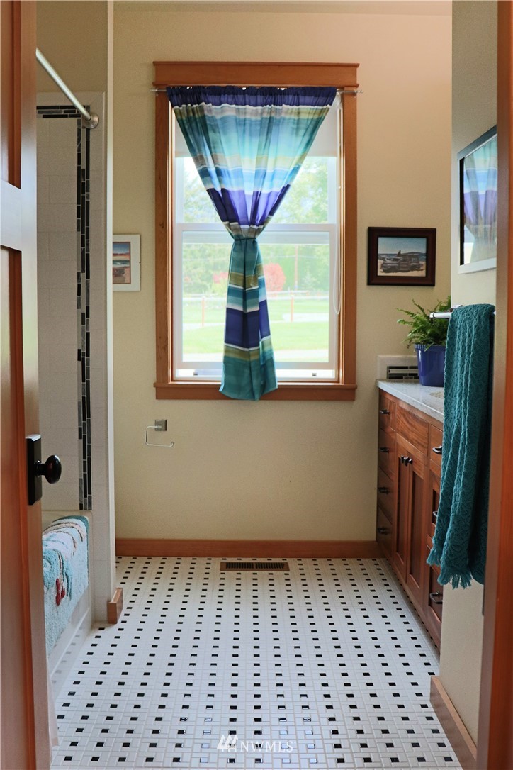 7017 Samish Heights Road Bow, WA 98232 - Photo 25 of 34 Gallery Image 25
