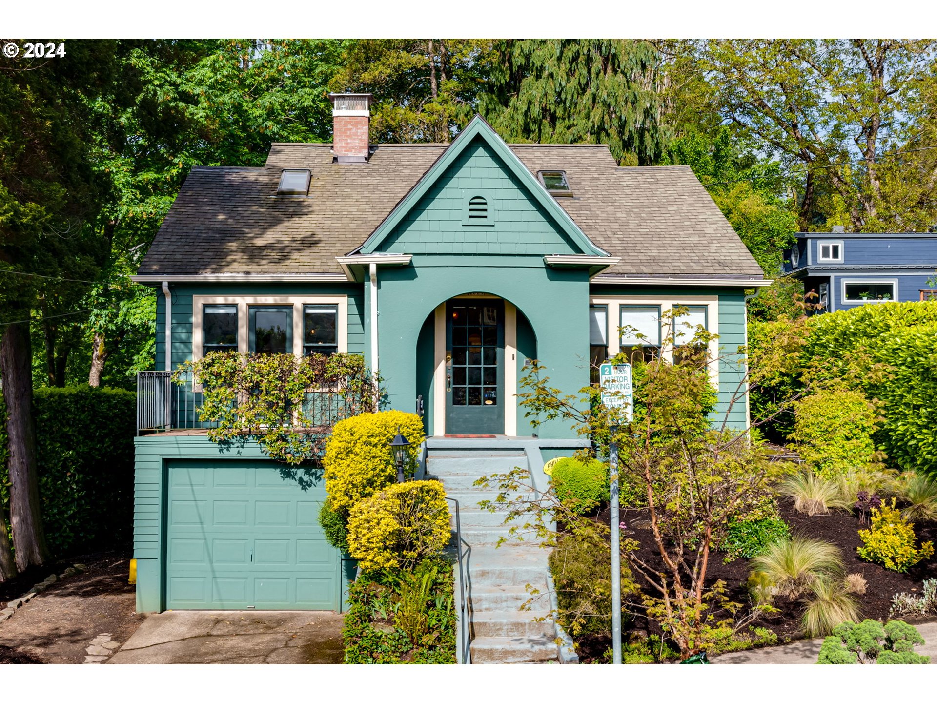 4629 Southwest View Point Terrace Portland, OR 97239 - Photo 1 of 37 Gallery Image 1