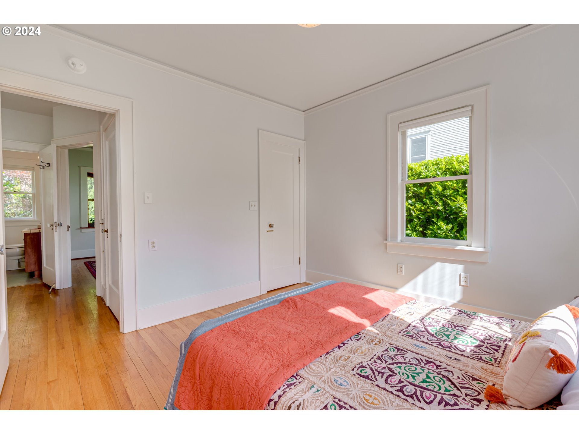 4629 Southwest View Point Terrace Portland, OR 97239 - Photo 18 of 37 Gallery Image 18