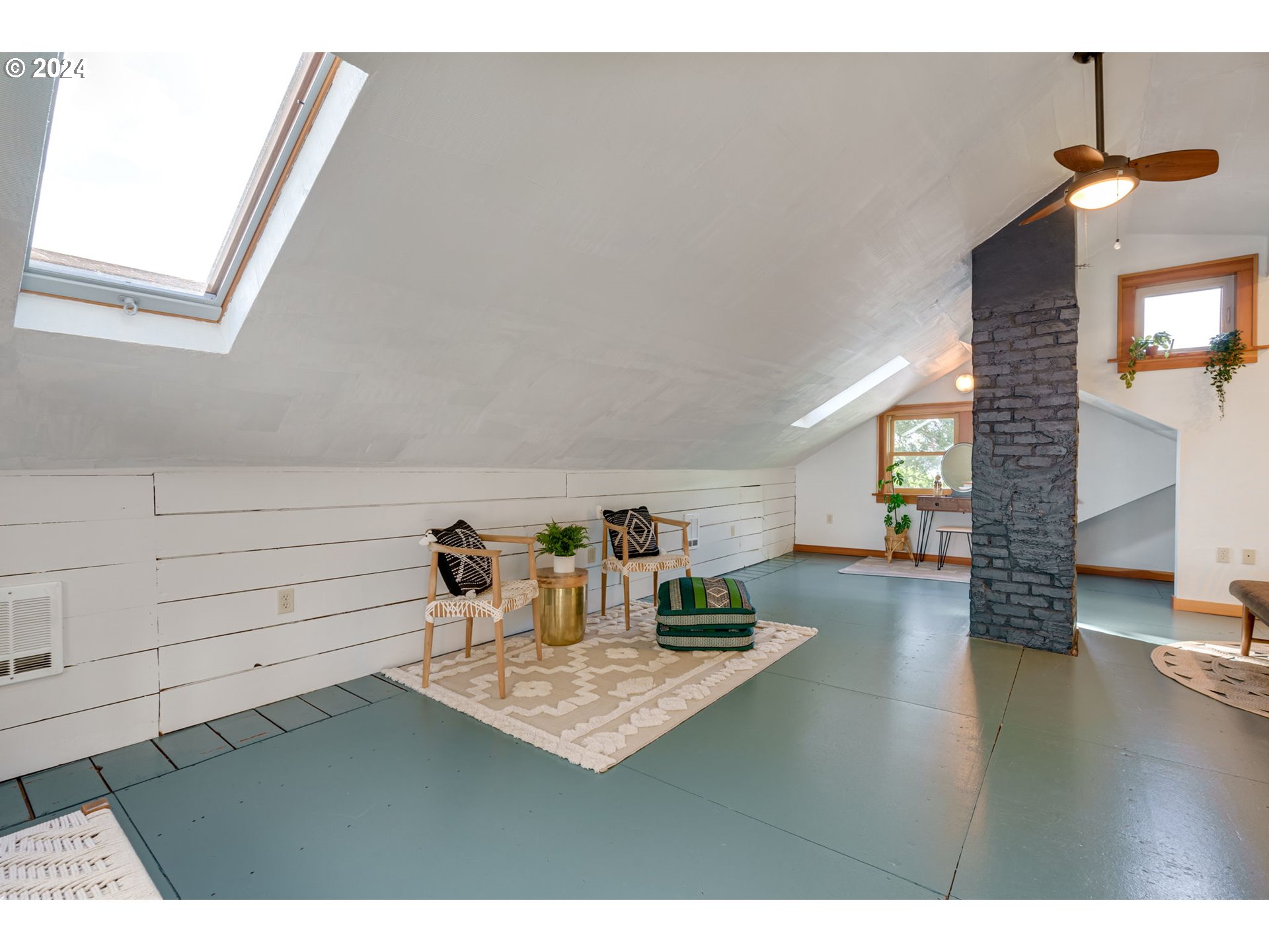 4629 Southwest View Point Terrace Portland, OR 97239 - Photo 20 of 37 Gallery Image 20