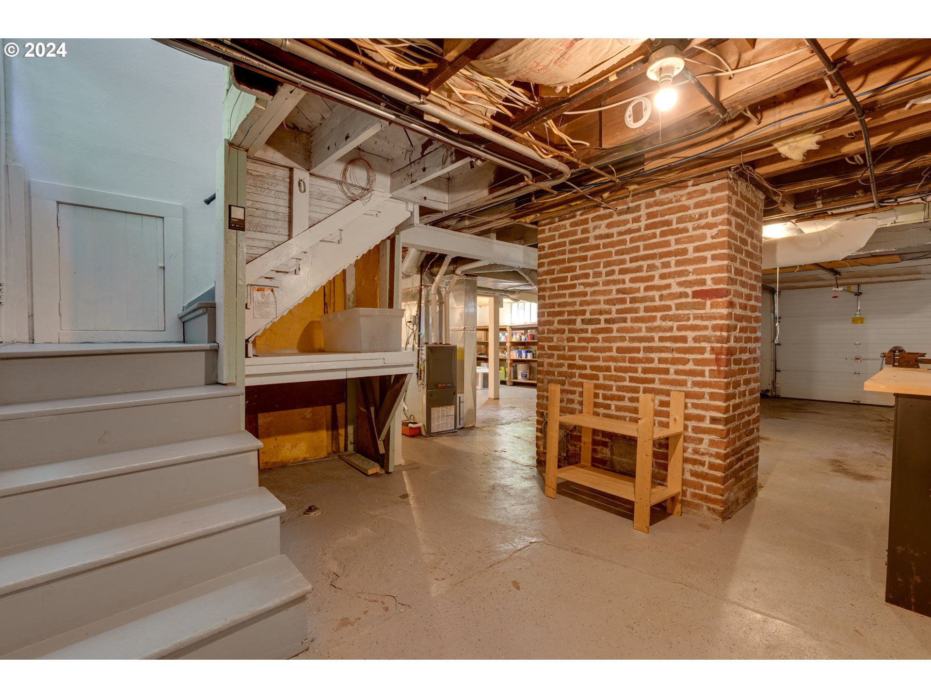 4629 Southwest View Point Terrace Portland, OR 97239 - Photo 28 of 37 Gallery Image 28