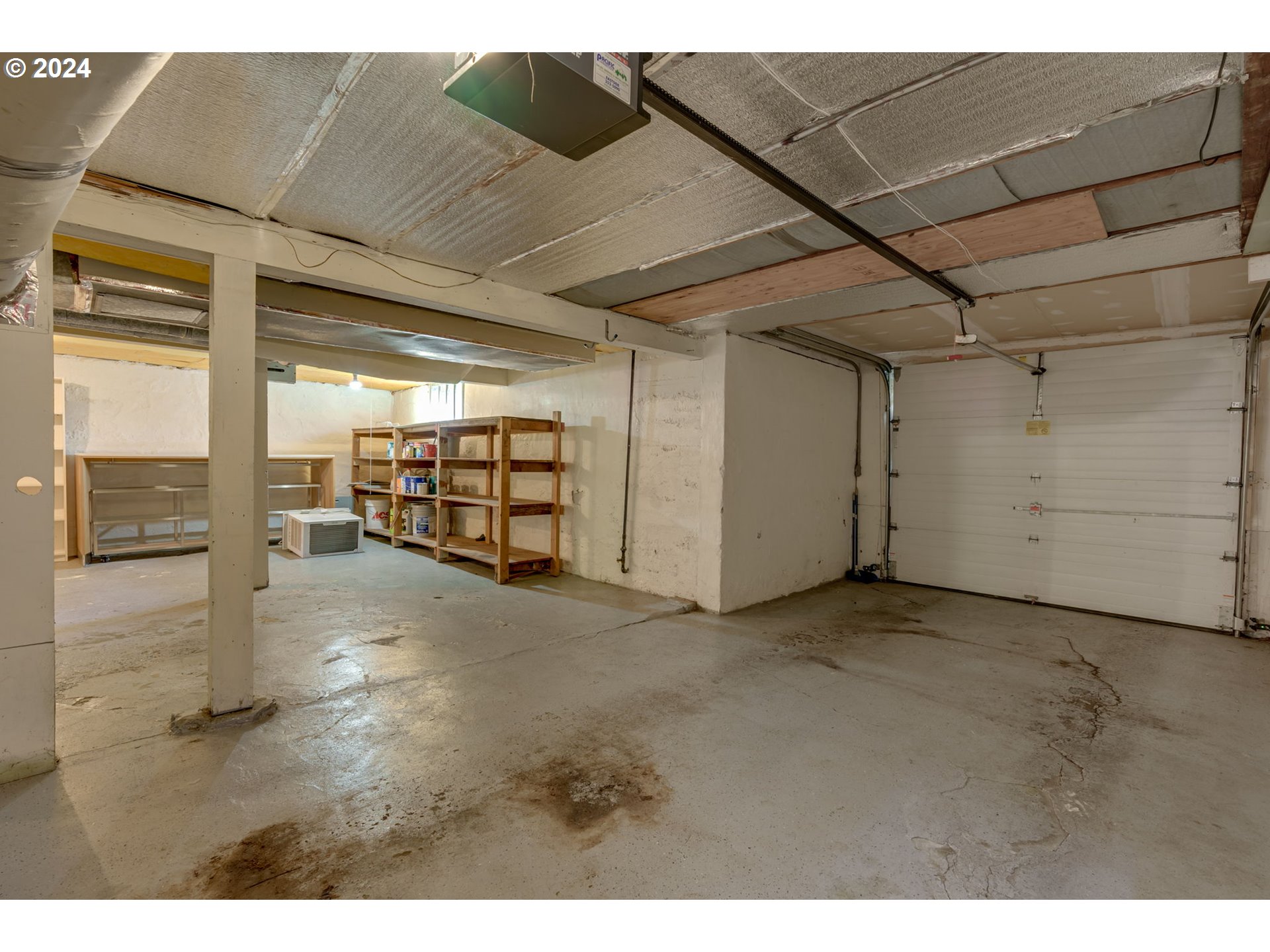 4629 Southwest View Point Terrace Portland, OR 97239 - Photo 30 of 37 Gallery Image 30