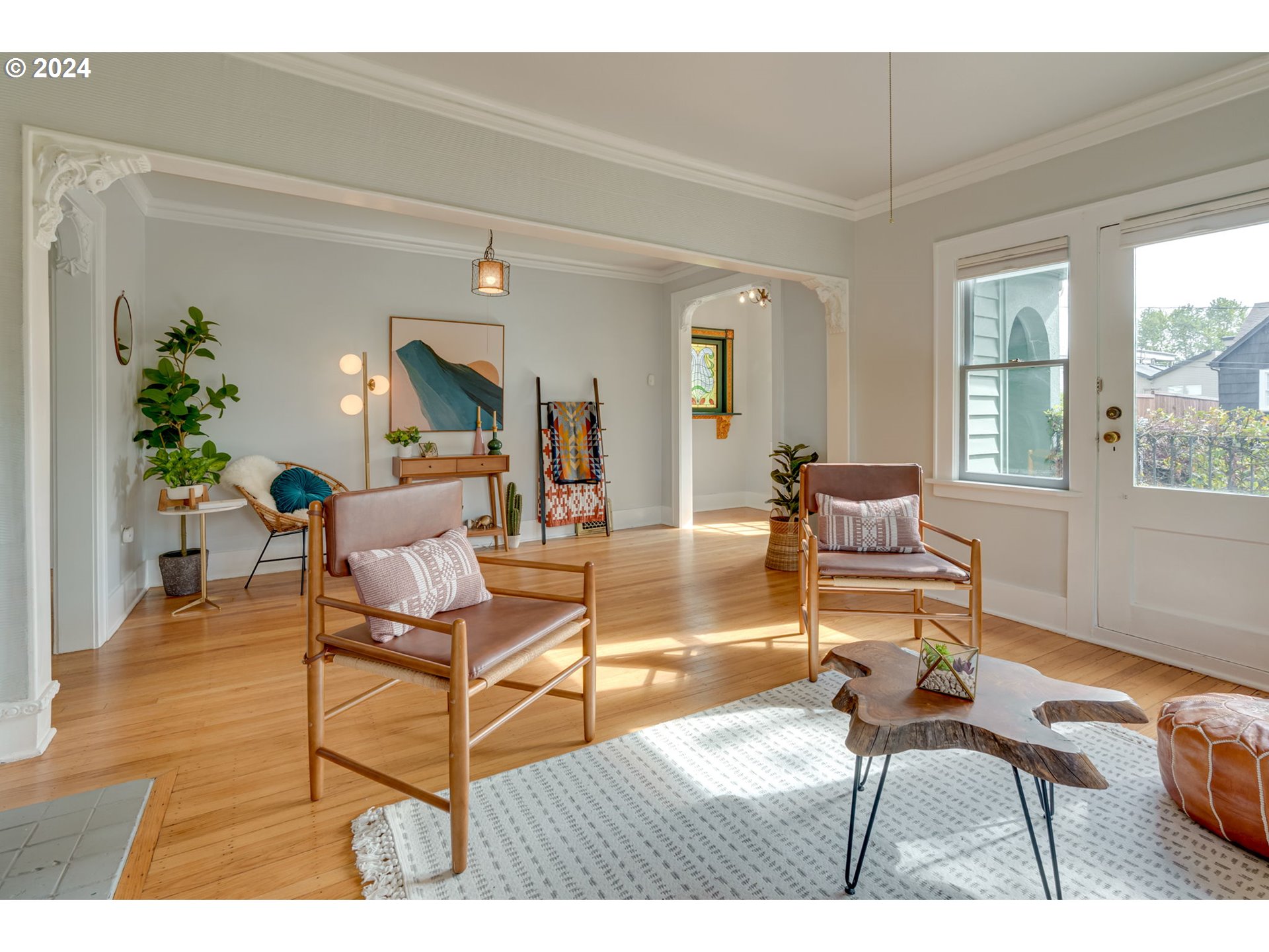4629 Southwest View Point Terrace Portland, OR 97239 - Photo 7 of 37 Gallery Image 7