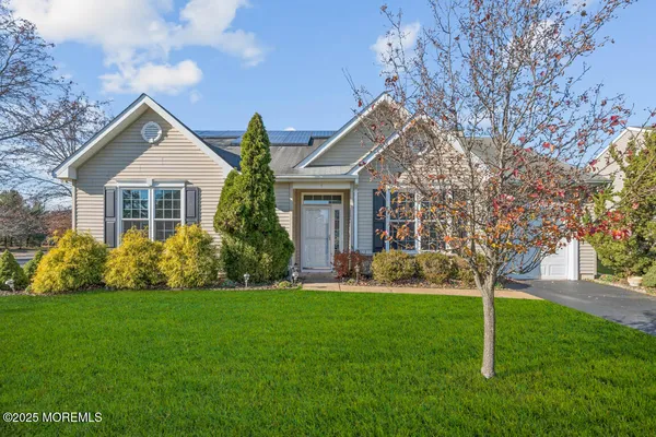 $375,000 | 1 Drury Lane, Manchester Township, NJ 08759
