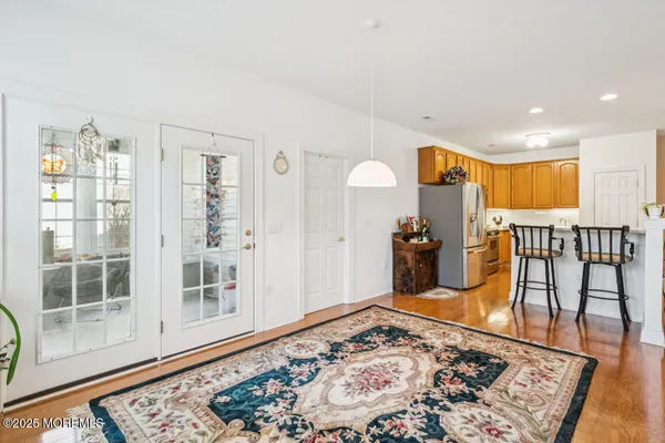 $375,000 | 1 Drury Lane, Manchester Township, NJ 08759
