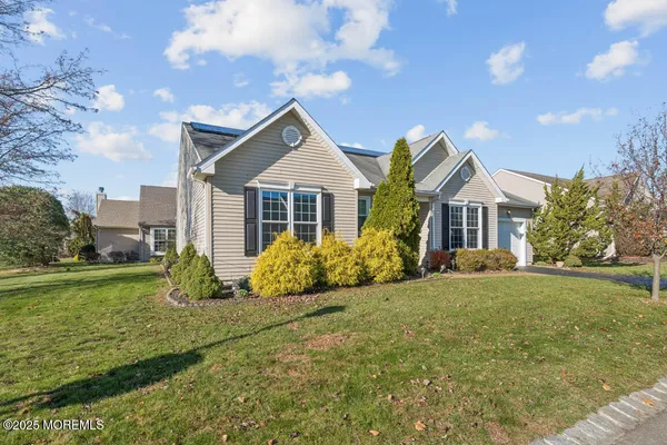 $375,000 | 1 Drury Lane, Manchester Township, NJ 08759