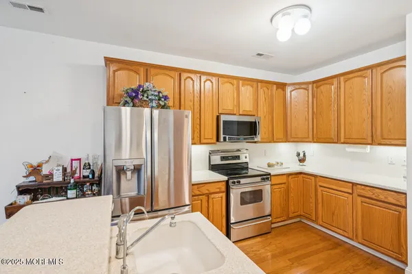 $375,000 | 1 Drury Lane, Manchester Township, NJ 08759
