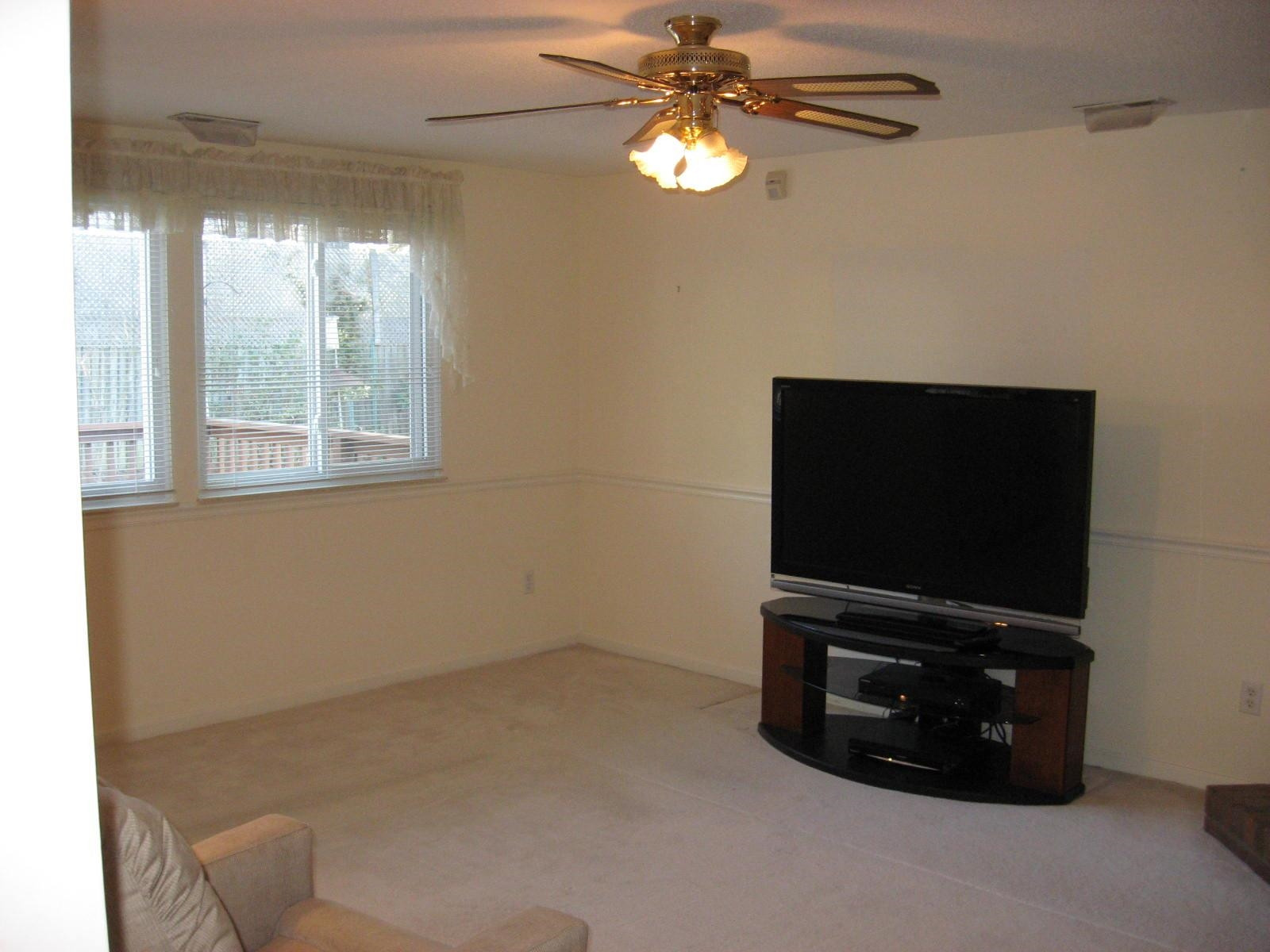2517 Boothbay Court Raleigh, NC 27613 - Photo 11 of 26 Family Room