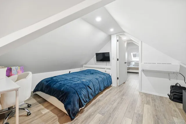 $1,200,000 | 1100 Neill Avenue | Morris Park