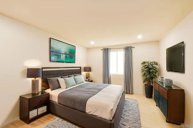 $1,200,000 | 1100 Neill Avenue | Morris Park