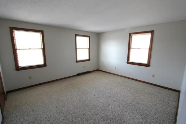 $2,600 | 21 Moore Avenue, Unit 21, Franklin, MA 02038