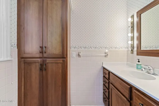 $630,000 | 85 Parkwyn Drive, Bethlehem, NY 12054