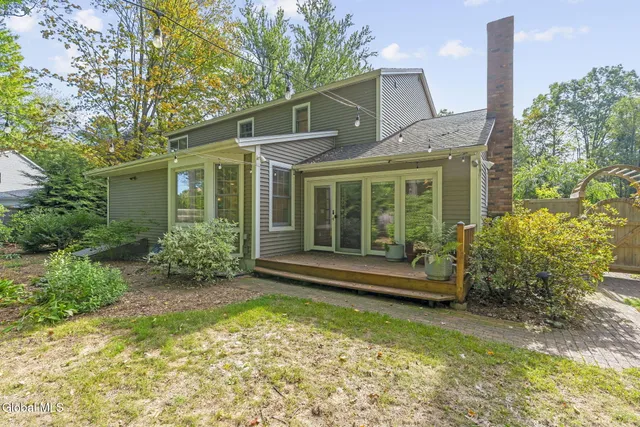 $630,000 | 85 Parkwyn Drive, Bethlehem, NY 12054