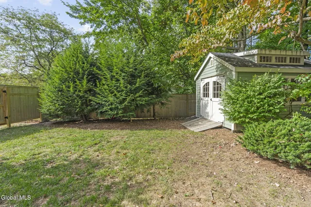 $630,000 | 85 Parkwyn Drive, Bethlehem, NY 12054