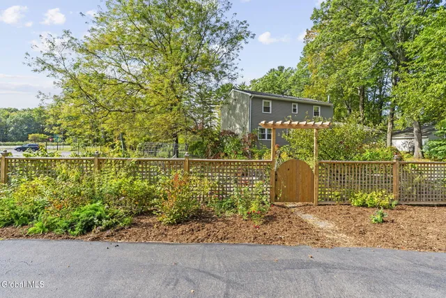 $630,000 | 85 Parkwyn Drive, Bethlehem, NY 12054