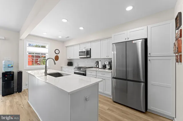 $559,900 | 6406 Gildar Street, Alexandria, VA 22310