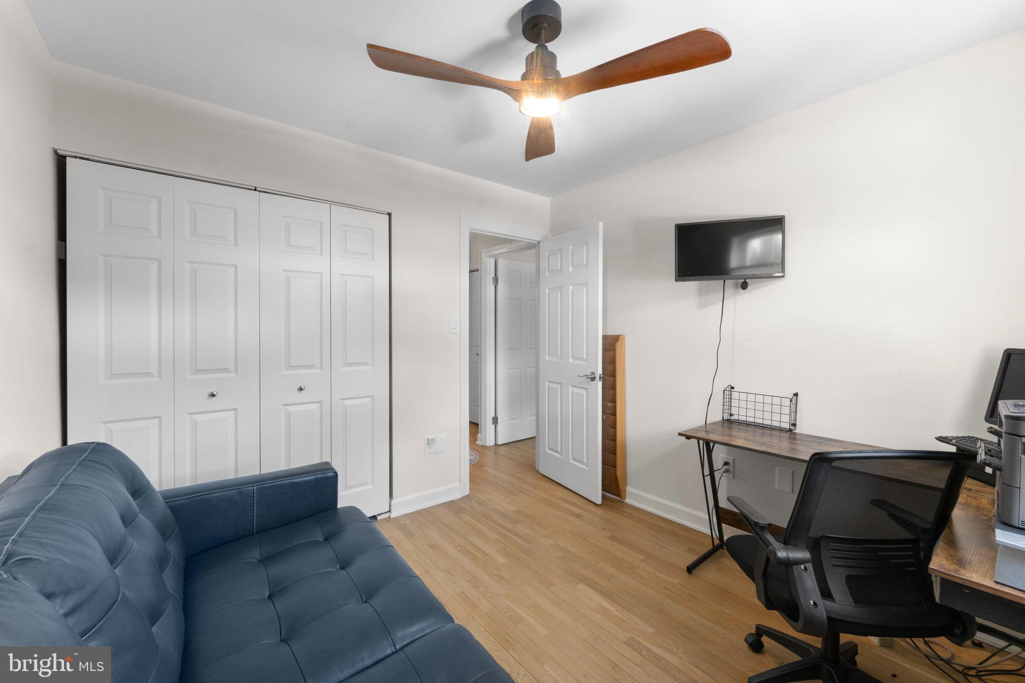 6406 Gildar Street Alexandria, VA 22310 - Photo 18 of 32 Upstairs bedroom #1