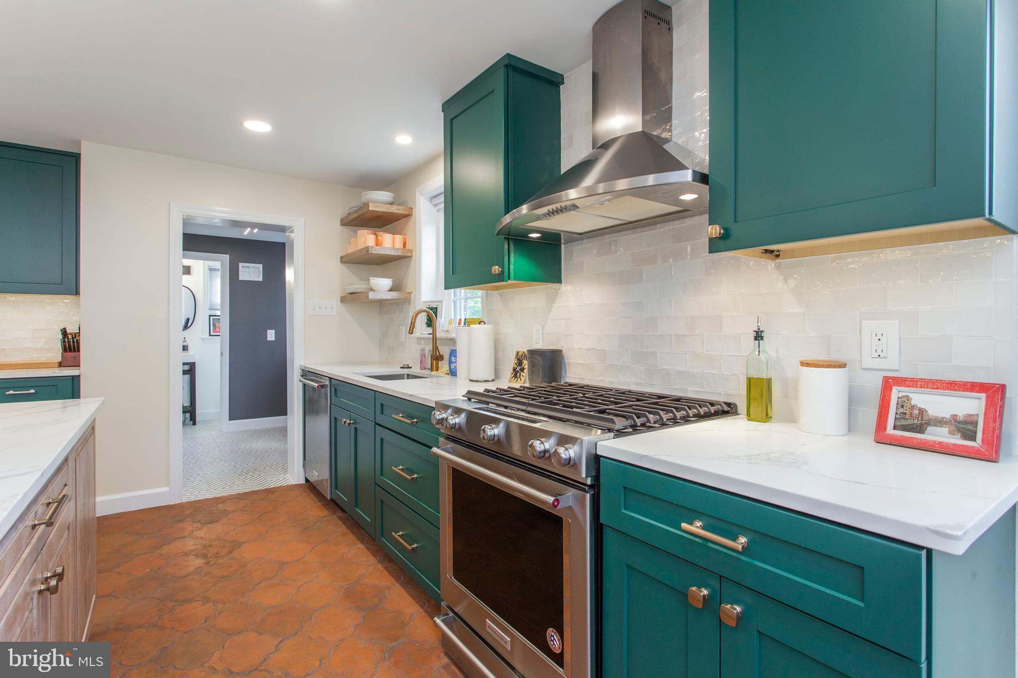 1700 Manor Road Havertown, PA 19083 - Photo 9 of 29 Kitchen
