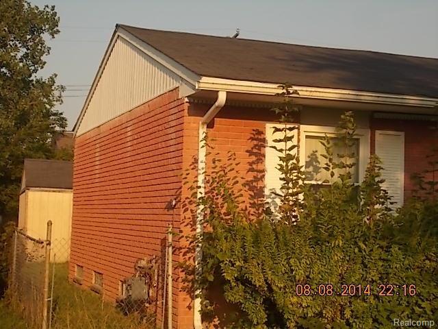 4179 Isabelle Street Inkster, MI 48141 - Photo 2 of 7 DSCN9847.jpg