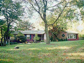 125 East Sharon Road Glendale, OH 45246 - Photo 1 of 1