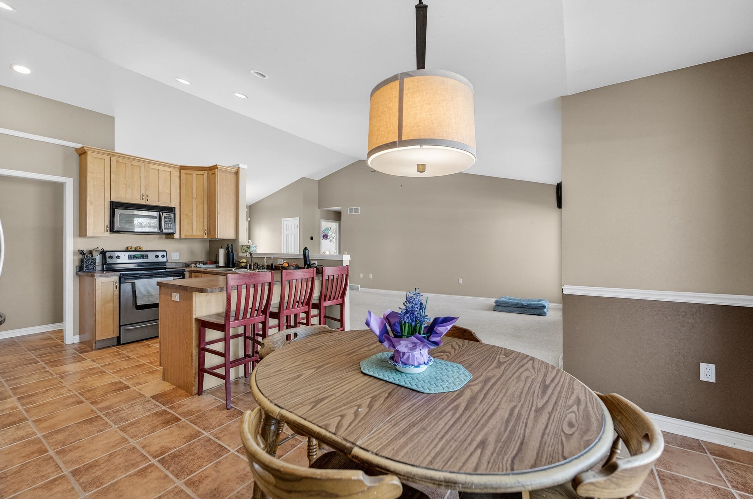 3921 Ambleside Drive Madison, WI 53719 - Photo 9 of 44