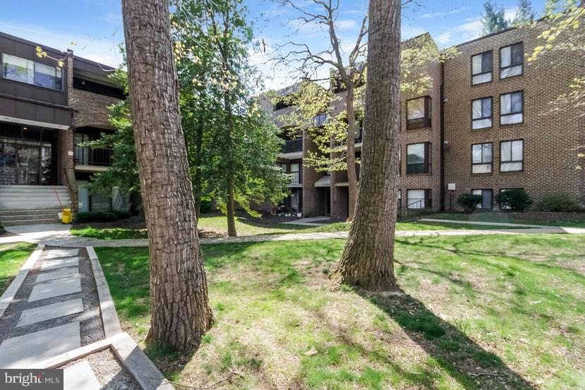 11260 Chestnut Grove Square, Unit 138 Reston, VA 20190 - Photo 24 of 25 Interior (General)