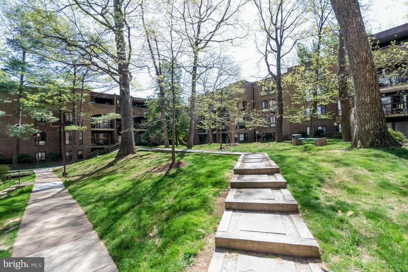 11260 Chestnut Grove Square, Unit 138 Reston, VA 20190 - Photo 25 of 25 Interior (General)