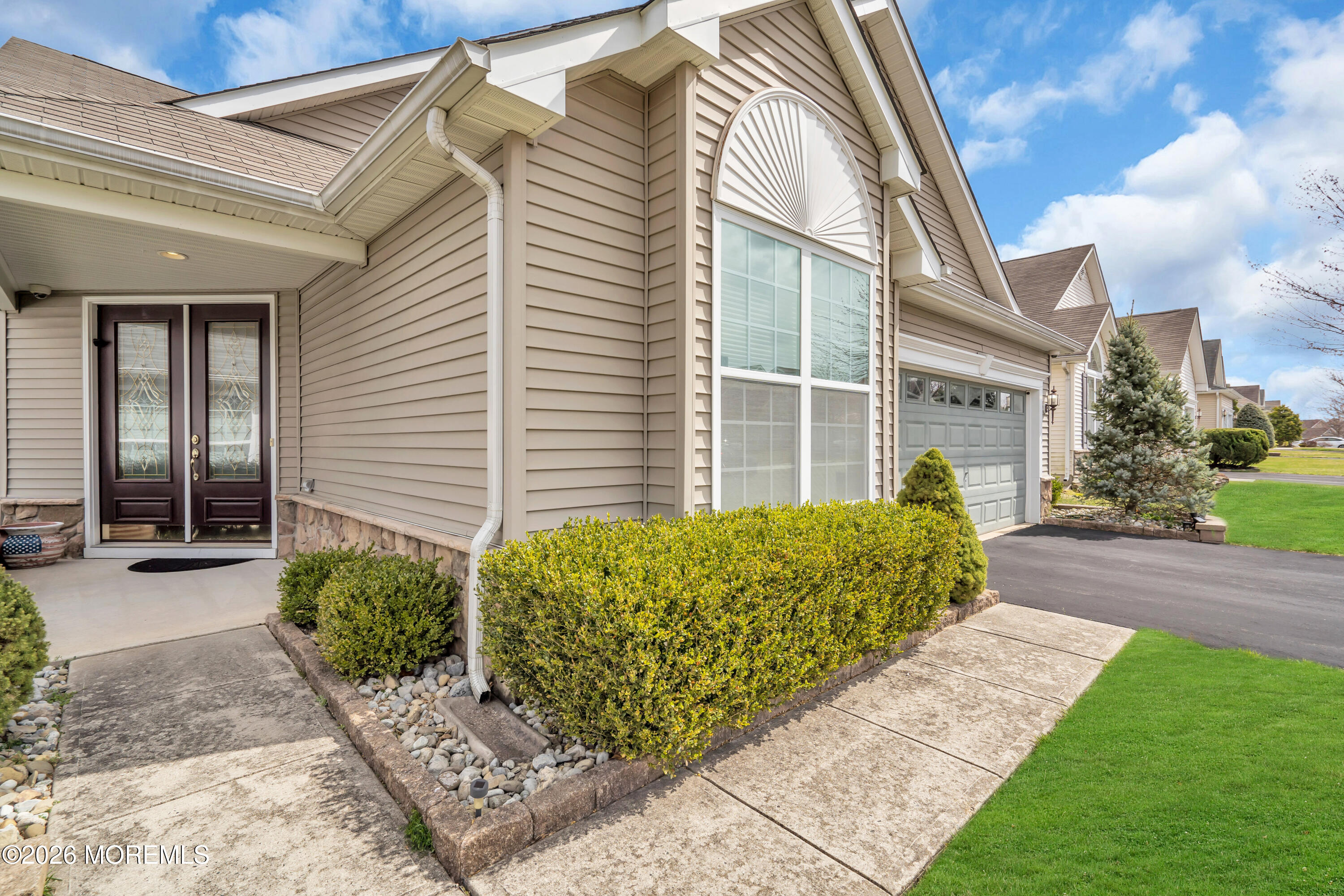 15 Enclave Boulevard Lakewood, NJ 08701 - Photo 4 of 81 007_dsc07310-1