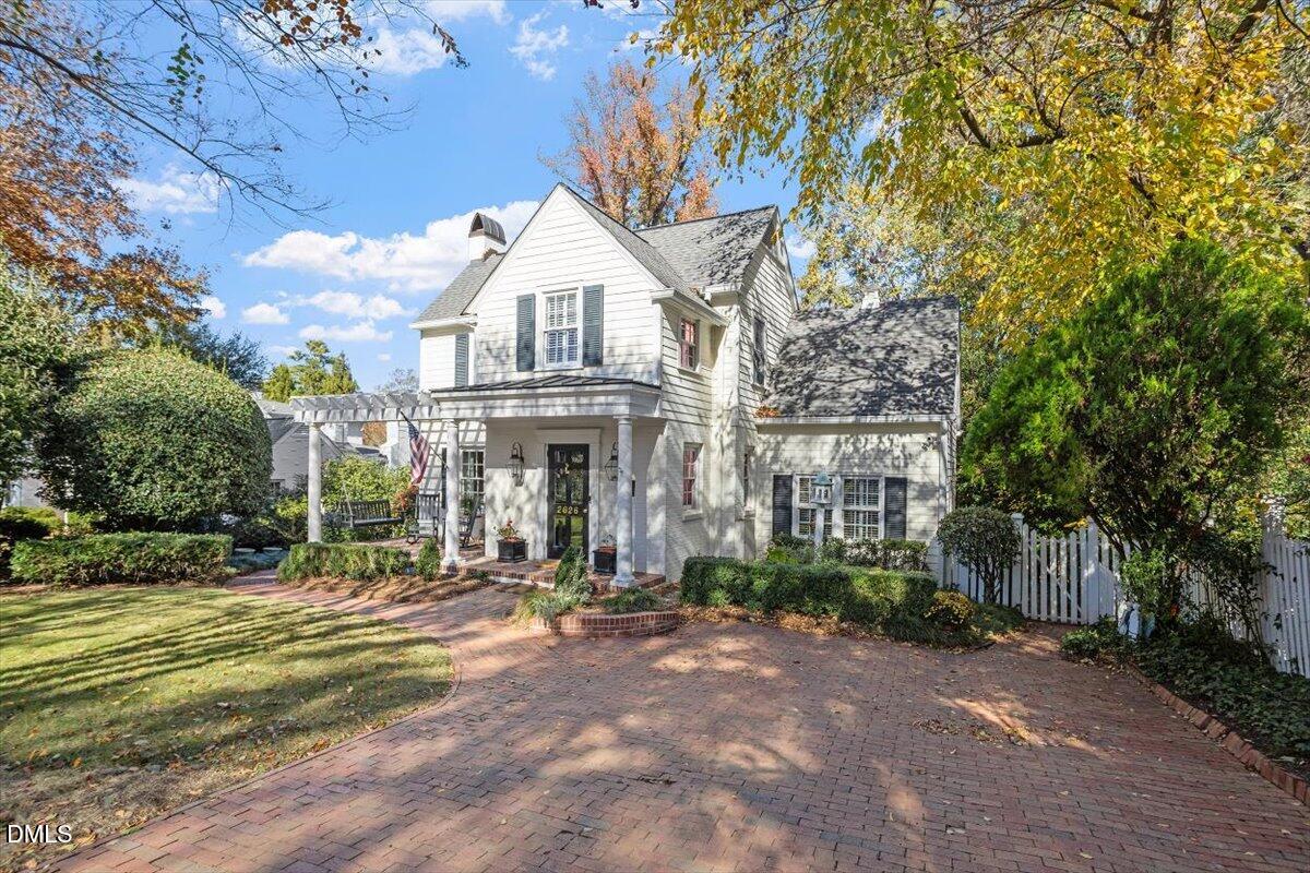 2626 Dover Road Raleigh, NC 27608 - Photo 3 of 48