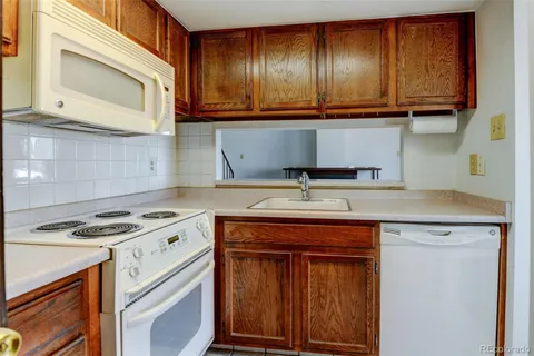 $250,000 | 6650 East Arizona Avenue, Unit 138, Denver, CO 80224